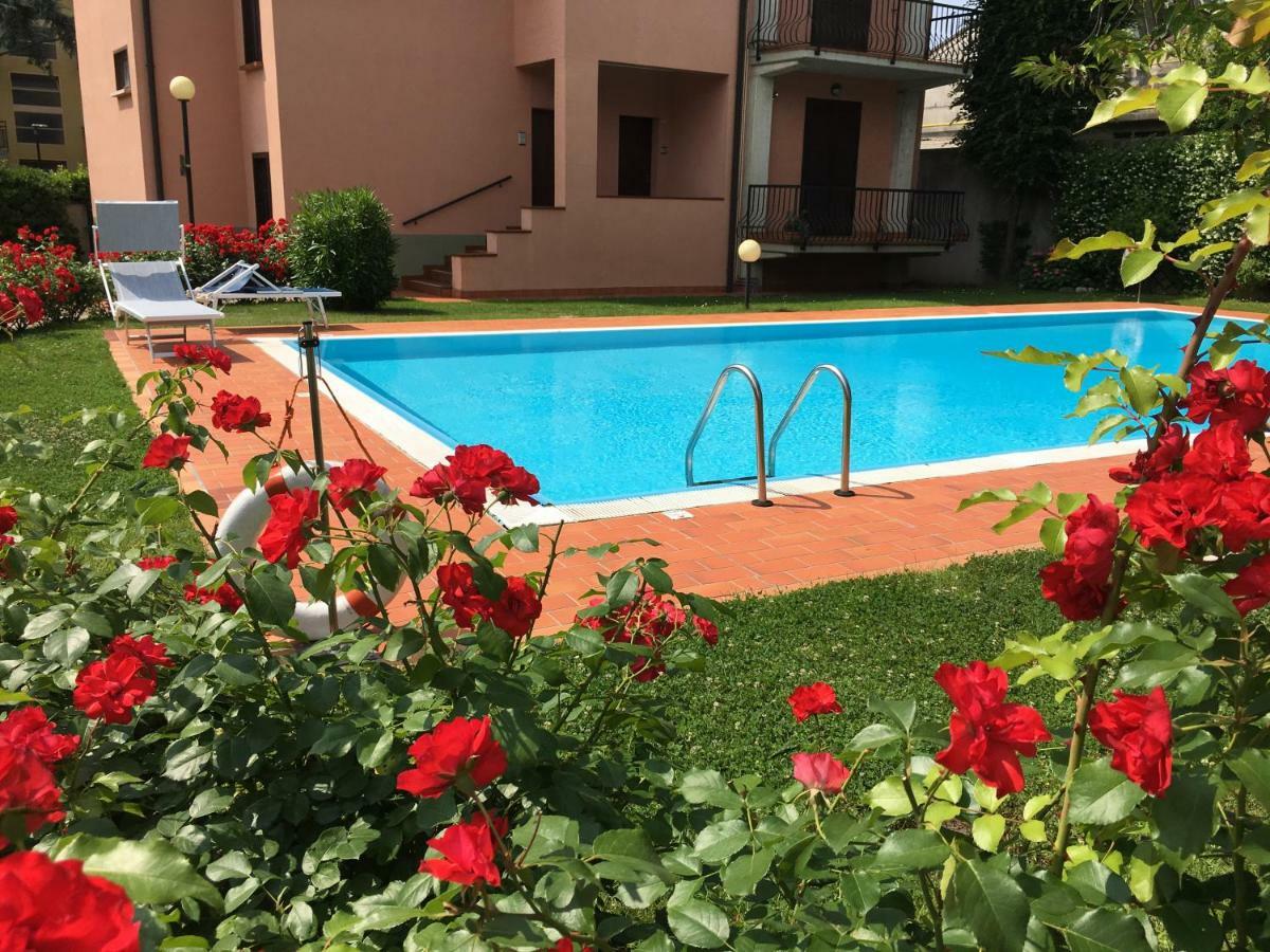 Indesenzano Apartment Desenzano del Garda Eksteriør bilde