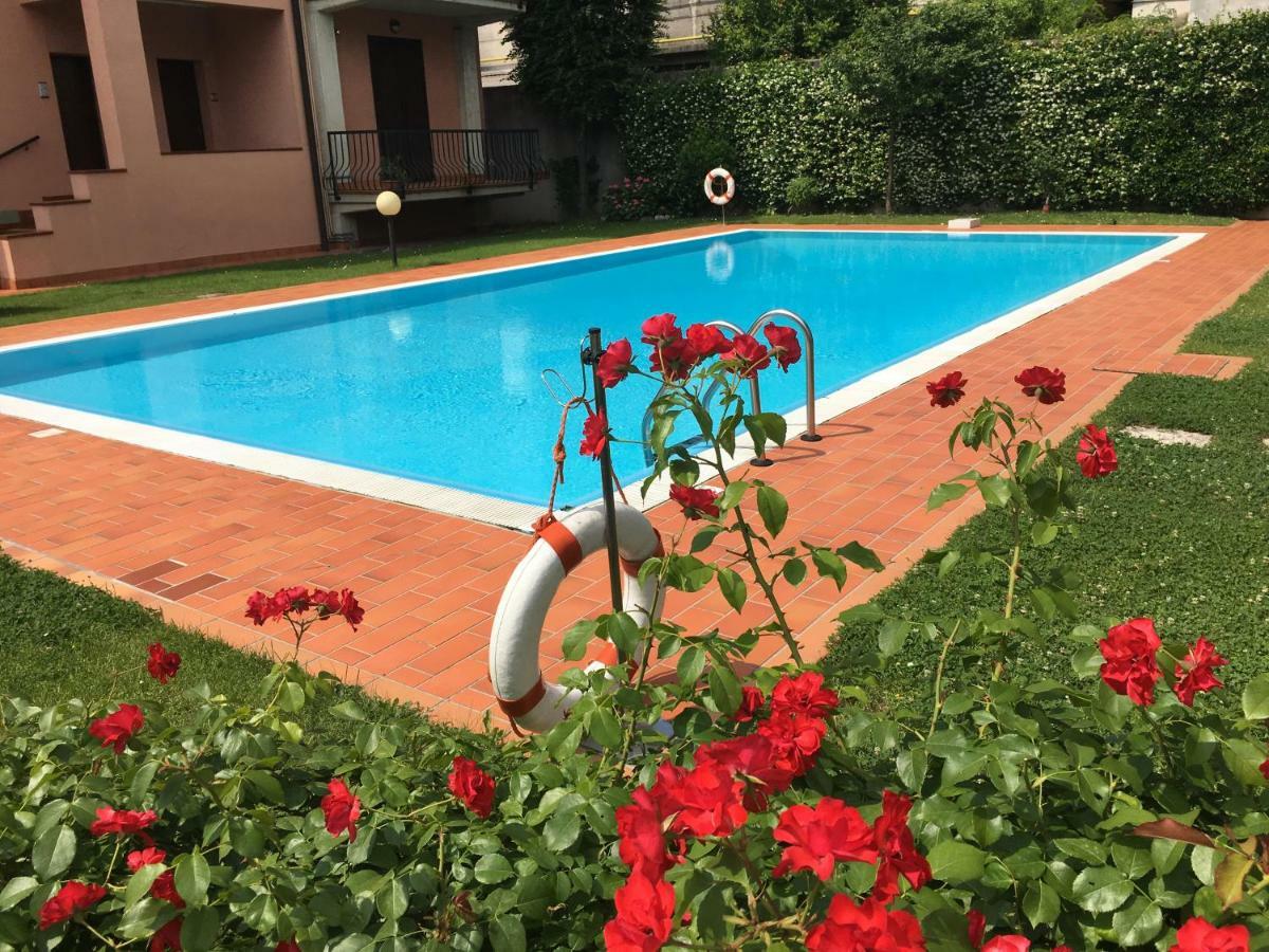Indesenzano Apartment Desenzano del Garda Eksteriør bilde