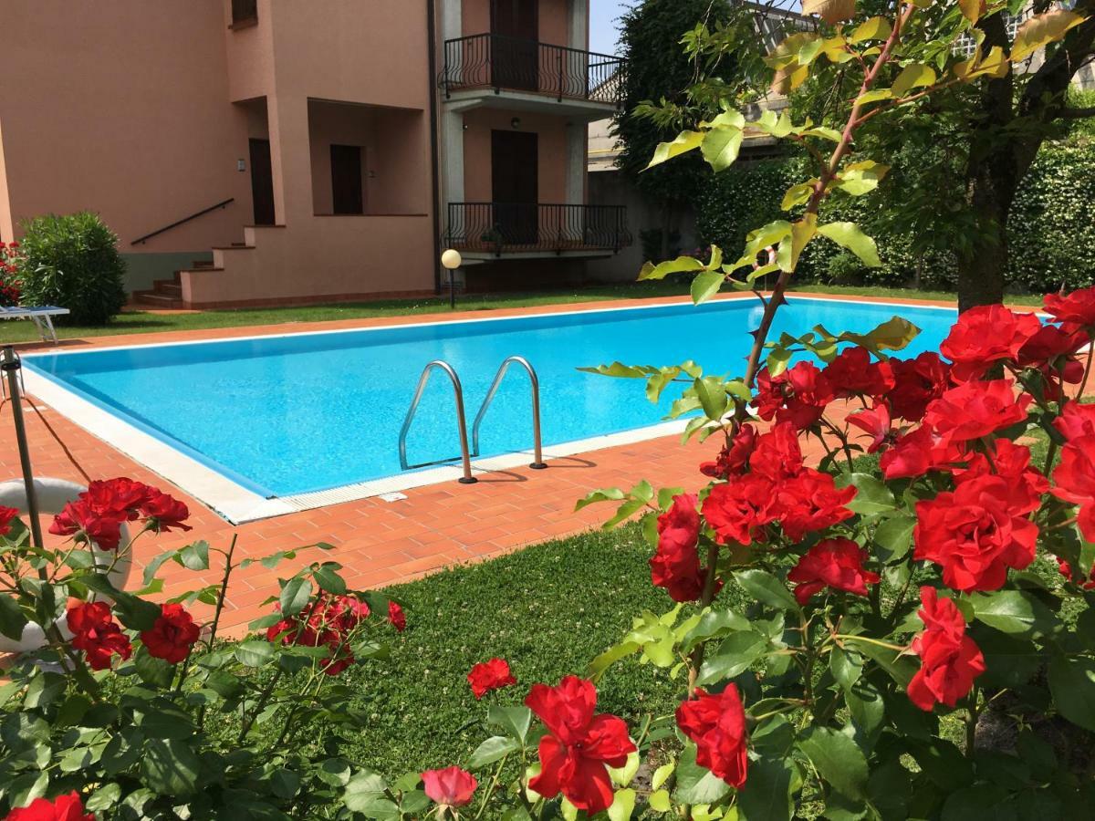 Indesenzano Apartment Desenzano del Garda Eksteriør bilde