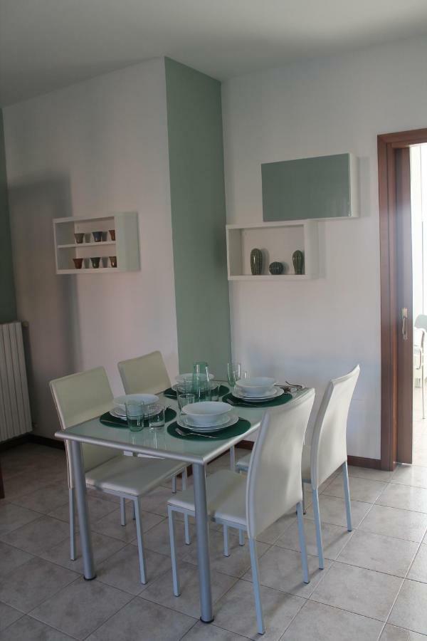 Indesenzano Apartment Desenzano del Garda Eksteriør bilde